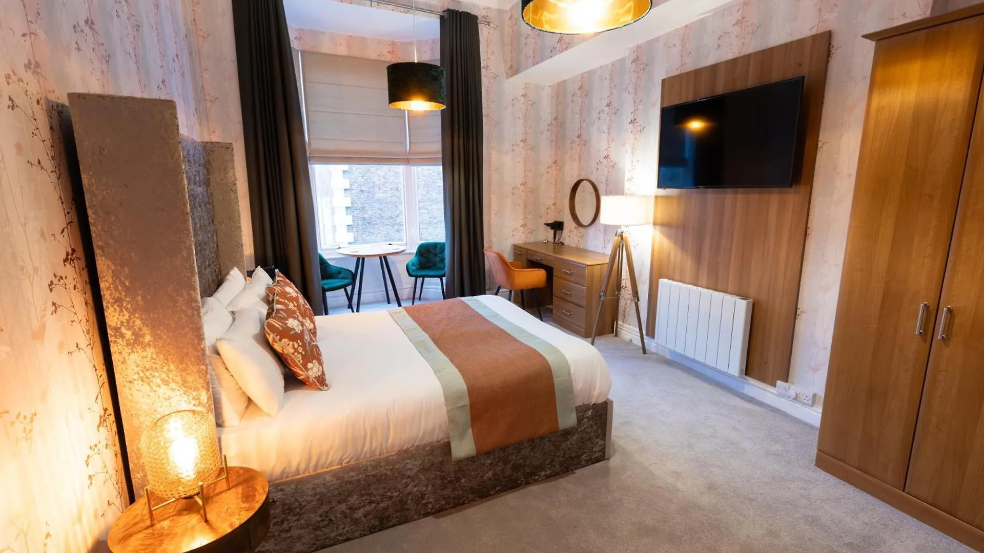 The Resolution Hotel Whitby