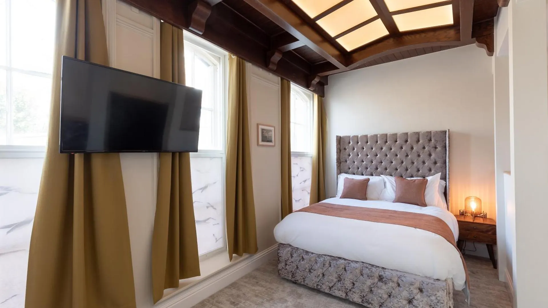 The Resolution Hotel Whitby
