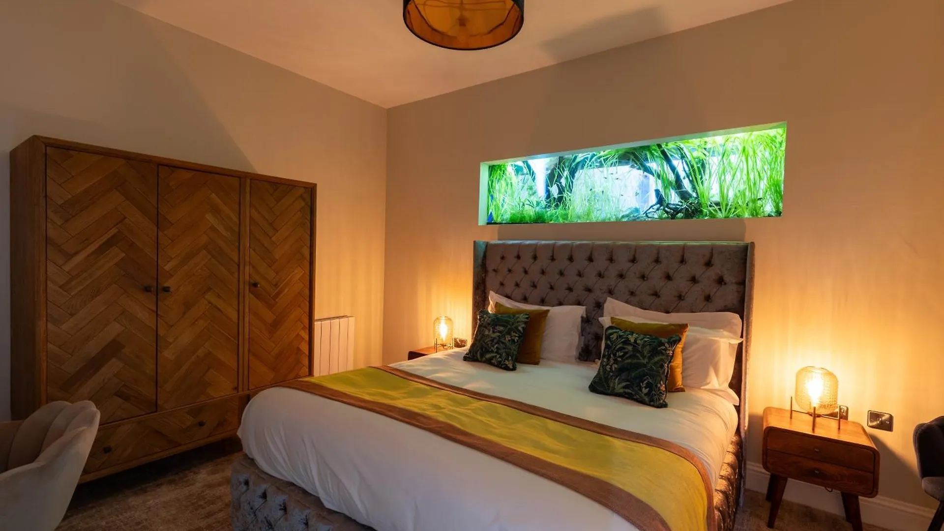The Resolution Hotel Whitby